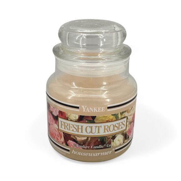 Yankee Candle Fresh Cut Roses Black Band Small Housewarmer Jar - Picture 1 of 5
